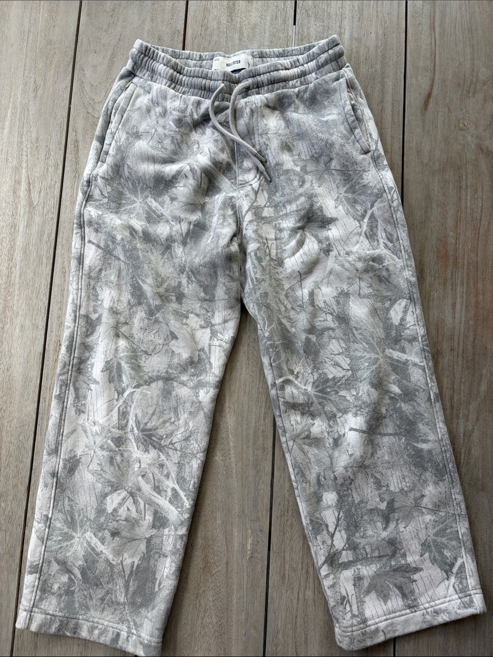 Hollister Grey Leaf-Print Drawstring Sweatpants